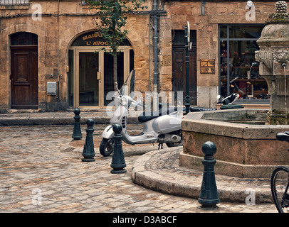 Sonntag Ruhe in der alten Zentrum von Aix-En-Provence, Frankreich Stockfoto