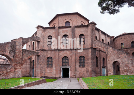 Blick auf die Basilika von San Vitale - alte Kirche in Ravenna, Italien Stockfoto