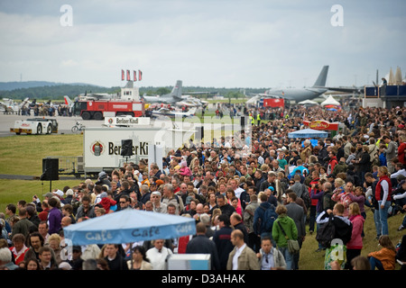 Schönefeld, Deutschland, Menschenmassen auf der ILA Stockfoto