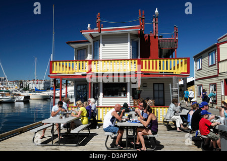 Fishermans wharf Victoria Vancouver Island Kanada Hausboot Moor schweben Haus Boot bunt bunte Dessert Shop Stockfoto