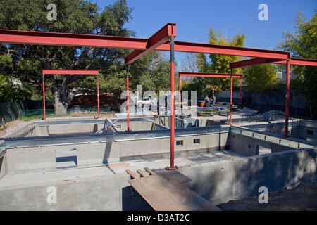 Gestaltung von Green home für Ed Begley Jr. (bekannter Schauspieler und Umweltschützer) und seine Frau Rachelle Carson-Begley, Bau unter LEED Platin zertifizierte Standards erfolgt. Es ist auch für ihre Webserie gefilmt "auf Begley StreetÓ, eine Web-Serie, die das Gebäude des Nord AmericaÕs grünste, nachhaltigste Haus untersucht. Das werden eines nur 13 Wohnhäuser gebaut in Kalifornien mit Stahl, ein nachhaltiges Material, das 95 % recyclebar ist. Studio City, Kalifornien, USA www.onbegleystreet.com Stockfoto