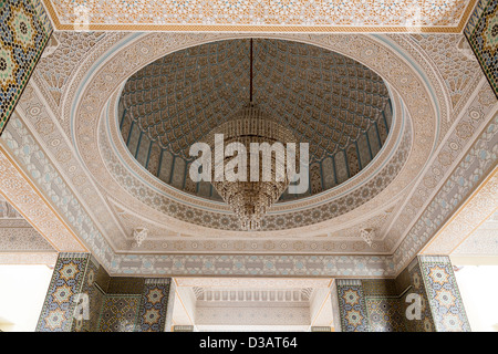 Detail der Kuppel in Amirs Vorraum, große Moschee Masjid al-Kabir, Kuwait-Stadt, Kuwait Stockfoto