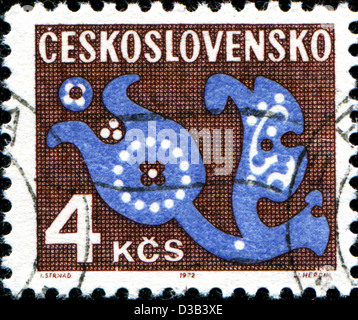 Tschechoslowakei - ca. 1972: Eine Briefmarke gedruckt in Tschechoslowakei zeigt stilisierte Pflanze, ca. 1972 Stockfoto
