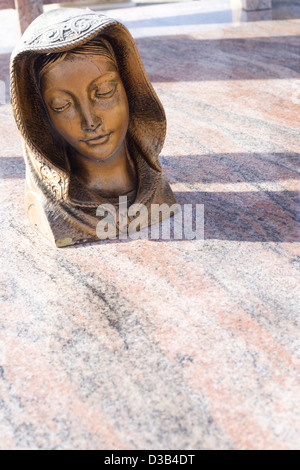 Grabstein im Friedhof in Venedig Italien Stockfoto