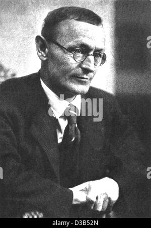 (Dpa) - deutscher Schriftsteller und Nobelpreisträger Nobelpreisträger Hermann Hesse (undatiert Filer). Hesse in Calw, Deutschland, 2. Juli 1877, geboren und starb in Montagnola, 9. August 1962. Im Jahr 2002 ist der Jahrestag der 125. Geburtstag des Autors. Hessen erreicht internationale Anerkennung mit Romanen wie "Siddha Stockfoto