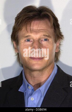 (Dpa) - Schauspieler Liam Neeson, abgebildet auf der Kölner Mediapark, 2. September 2002. Neeson präsentiert den neuen Film "K-19: The Widowmaker" erzählt die Geschichte von Raketen-u-Boot k-19, stolz der sowjetischen Marine auf dem Höhepunkt des Kalten Krieges. Seine erste Patrouille entwickelt sich zu einem Alptraum. Kapitän Stockfoto