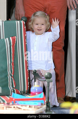 (Dpa) - das Bild zeigt die Prinzessin der Niederlande Amalia, die Tochter des niederländischen Kronprinzen Willem-Alexander und Kronprinzessin Maxima in der Familie Residenz Villa Eikenhorst in Wassenaar, Niederlande, 17. Juli 2005. (NIEDERLANDE) Stockfoto