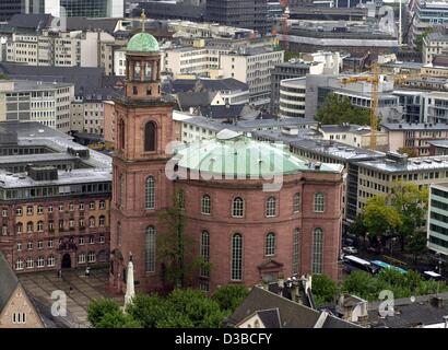 (Dpa) - ist ein Blick auf St. Paul Kirche, bekannt als der Ort der ersten deutschen Nationalversammlung 1848, Frankfurt am Main, 18. Oktober 2002. Stockfoto