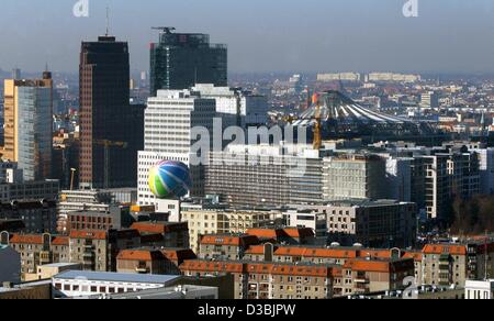 (Dpa) - der Platz "Potsdamer Platz" (Potsdamer Platz) in Berlin, Deutschland, 24. März 2003 abgebildet ist. Stockfoto