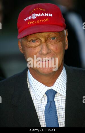 (Dpa) - österreichischer Formel-1-Legende Niki Lauda kommt zur Preisverleihung für die Laureus Sports Award im Grimaldi Forum in Monte Carlo, 20. Mai 2003. Stockfoto