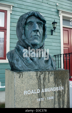 Statue des berüchtigten norwegischen Forscher Roald Amundsen in Tromsø, Norwegen Stockfoto