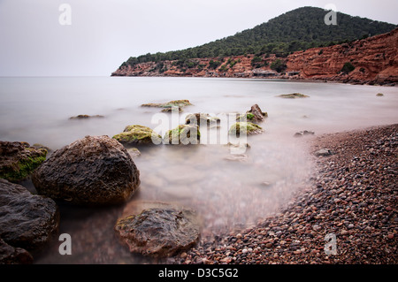 Sa Caleta Strand. Ibiza, Balearen, Spanien Stockfoto