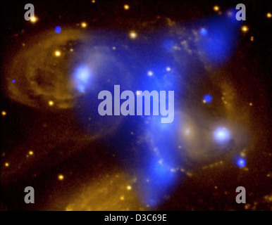 Stephans Quintett: Eindringling Galaxy! (NASA, Chandra, 08.05.03) Stockfoto