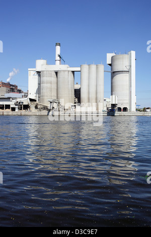 Berlin, Deutschland, Berlin-Zementwerk an der Spree Stockfoto