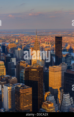 Skyline von Manhattan einschließlich das Chrysler Building, New York City Stockfoto