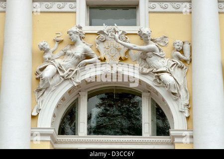 Fragment des Municipal House "Casino" in Marienbad, auch bekannt als "Marmorsaal". Marianske Lazne (Marienbad), Tschechien. Stockfoto