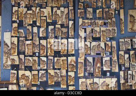 Bulgarien, Europa, Sozopol, Grafik-Display, Gemälde von historischen, traditionellen Häusern auf kleine Holzklötzchen. Stockfoto