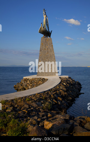 Bulgarien, Europa, Schwarzes Meer, Nessebar, Hafen, Seehafen, Statue des Hl. Nikolaus In der Südbucht Nessebar. Stockfoto