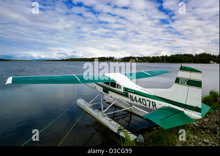 Wasserflugzeug vor Anker am Beluga Bay, Homer, Alaska, USA Stockfoto