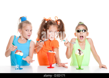 glückliche Sommer Kinder essen Eis Stockfoto