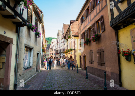 Straßen der alten Stadt Zentrum von Kaysersberg, Haut-Rhin, Elsass, Frankreich Stockfoto