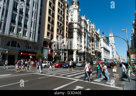 Zebrastreifen an der Gran Via, Madrid, Spanien Stockfoto