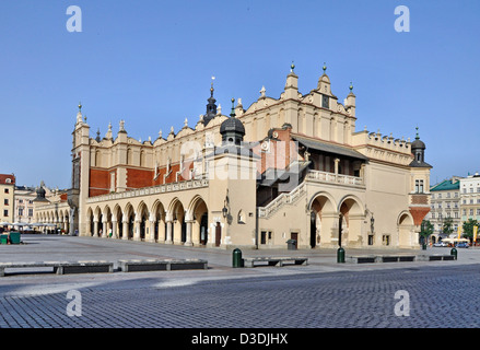 Die Renaissance-Tuchhallen auf dem Hauptmarkt in Krakau, Polen Stockfoto