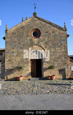 Monteriggioni ist eine mittelalterliche ummauerte Stadt, befindet sich auf einem natürlichen Hügel in der Toskana Siena Provinz Stockfoto