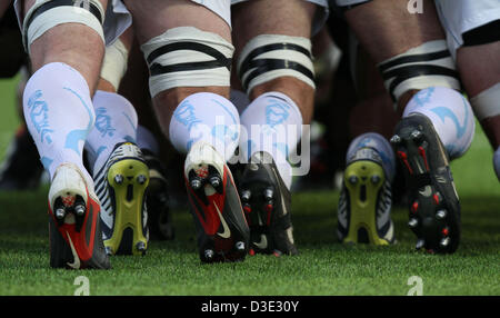 Hendon, Nord-London, UK Sarazenen V Exeter Chiefs Rugby 16. Februar 2013 hielt den Kunstrasenplatz gut mit den Unbilden der Scrums. Bild: Paul Marriott Fotografie/Alamy Live-Nachrichten Stockfoto