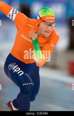 Hamar, Norwegen. 17. Februar 2013.  Essent ISU World Allround Speed Skating Championships 2013. Renz Rotteveel Niederlande in Aktion während der Herren Division 1500m Eisschnelllauf-Sieger in der Viking Schiff Olympic Arena in Hamar, Norwegen. Bildnachweis: Action Plus Sport Bilder/Alamy Live News Stockfoto