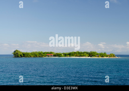 Belize, Bezirk Stann Creek, Karibik, Sapodilla Cayes Marine Reserve. Winzige Insel Kalk Caye (aka Kalk Cay). Stockfoto