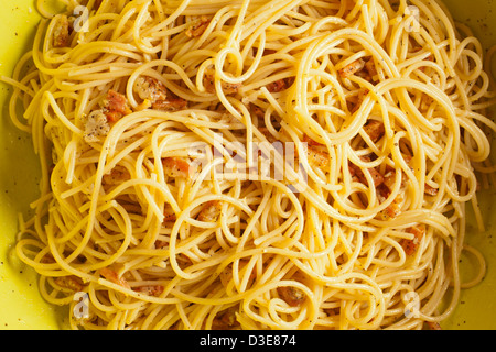Spaghetti Alla Carbonara, der italienische Klassiker Stockfoto