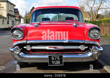 Klassische 1957 Chevrolet Bel Air Limousine, Stanwell Moor, Borough of Spelthorne, Surrey, England, United Kingdom Stockfoto