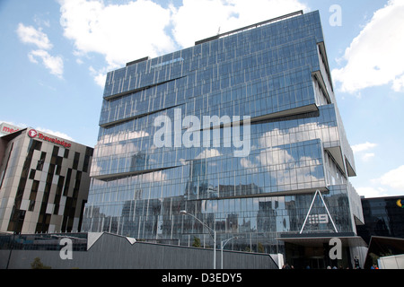 Kanal 9 Gebäude speziell entwickelte, spezielle Fritte Muster, High-Tech-Anlage bei 717 Bourke Street Melbourne Victoria Australien. Stockfoto