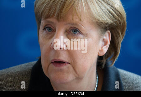 Bundeskanzlerin Angela Merkel eröffnet der CDU-Bundesvorstand-Tagung in Berlin, Deutschland, 18. Februar 2013. Foto: HANNIBAL Stockfoto