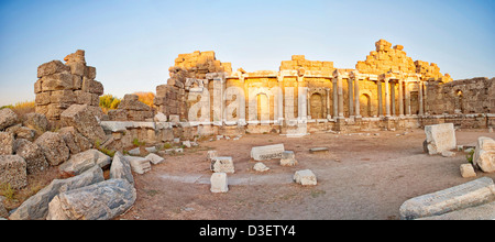 Der römische Staat Agora Ruinen in die türkische Stadt Side gelegen. Stockfoto