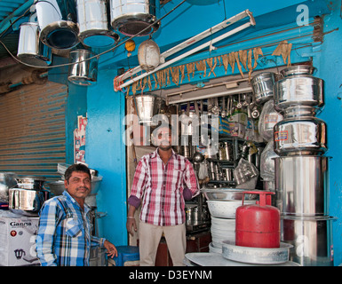 Schmied Smith Laad Basar oder Choodi Basar Charminar Hyderabad Indien Andhra Pradesh Stockfoto