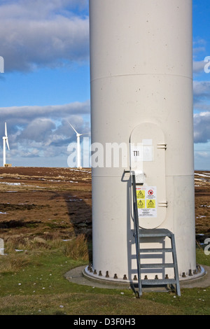 Windenergieanlagen, Teil des Windparks Ovenden Moor. Stockfoto