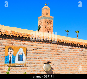 Schild für Toiletten in der Nähe der Koutoubia Moschee, Marrakesch, Marokko, Nordafrika Stockfoto