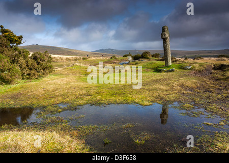 Beckamoor Cross auch bekannt als die windigen Post und windigen Stein, eine robuste Granit Kreuz im Dartmoor National Park. Stockfoto