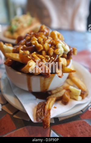 Poutine ist ein Fast-Food, die ihren in Quebec, Kanada Ursprung Stockfoto