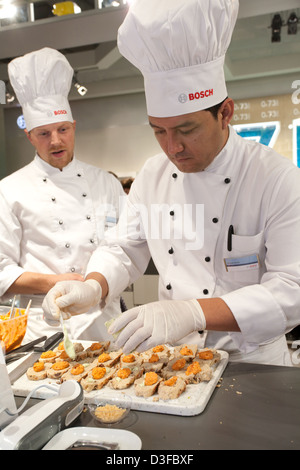 Berlin, Deutschland, Köche kochen, Bosch auf der IFA 2010 Stockfoto