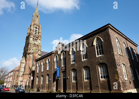 St Patricks nationalen Schule und Kirche Donegall Straße Belfast Nordirland Vereinigtes Königreich Stockfoto