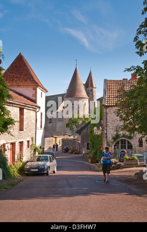 Festung aus dem 14. Jh. in Châteauneuf-En-Auxois, Côte d ' or, Bourgogne, Frankreich Stockfoto