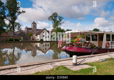 Burgund-Kanal, Vandenesse-En Auxois, Côte d ' or, Bourgogne, Frankreich Stockfoto