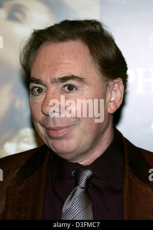 (Dpa) - britischer Komponist Sir Andrew Lloyd Webber der Film präsentiert musical "Phantom of the Opera" in München, Deutschland, 8. Dezember 2004. Stockfoto