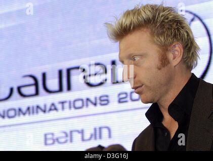 (Dpa) - Jury-Mitglied der ehemaligen deutschen Tennisstar Boris Becker kündigt die Nominierten für den Laureus World Sports Awards in Berlin, 25. März 2003. Die "Laureus World Sports Award" findet am 20. Mai 2003 in Monte Carlo zum vierten Mal statt. Stockfoto