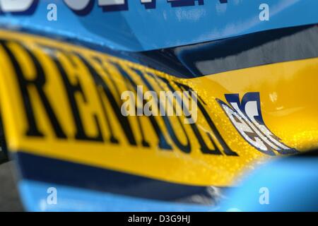 (Dpa) - ein Blick auf die Airbox des Rennwagens Renault R24 auf Formel 1-Rennen verfolgen in Spa-Francorchamps, Belgien, 26. August 2004. Der Grand Prix von Belgien in Spa auf Sonntag, 29. August 2004 stattfinden. Stockfoto