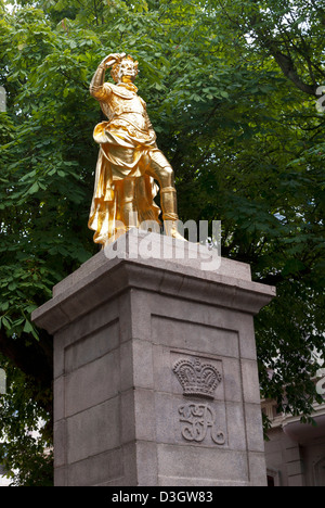 Statue von George II in Royal Square, St. Helier, Jersey, Kanalinseln Stockfoto