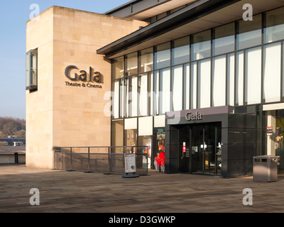 Gala Theater und Kino Bestandteil einer modernen Kunstkomplex in Durham City England Stockfoto